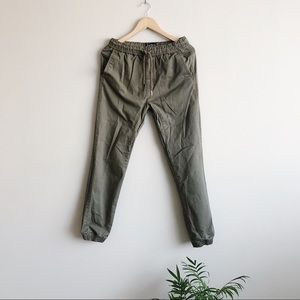 Rumors 1977: olive green cargo pants